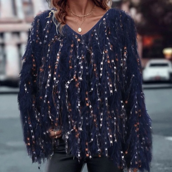 Luxe V neck fluffy knit sweater - Picture 4 of 6